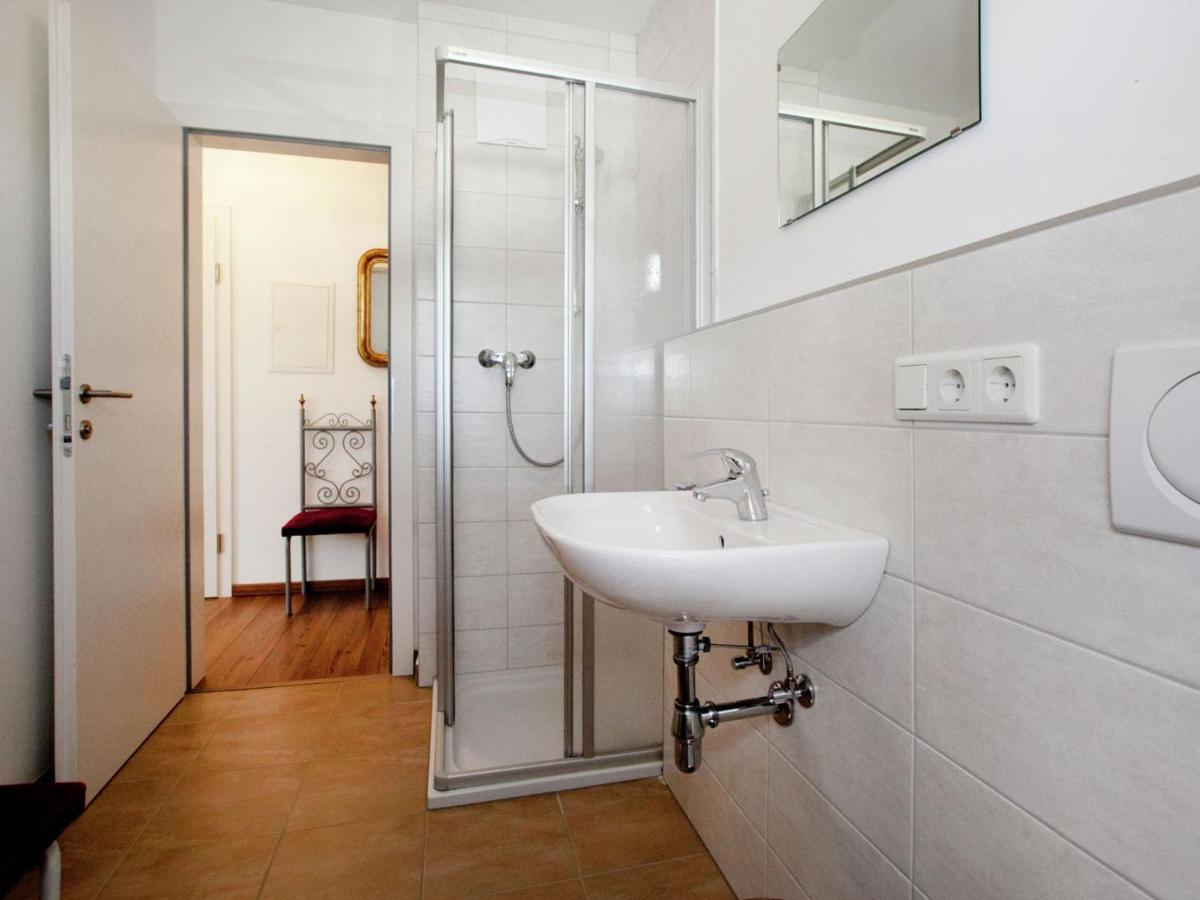 Apartment With Terrace In Kaprun Salzburg Exterior photo